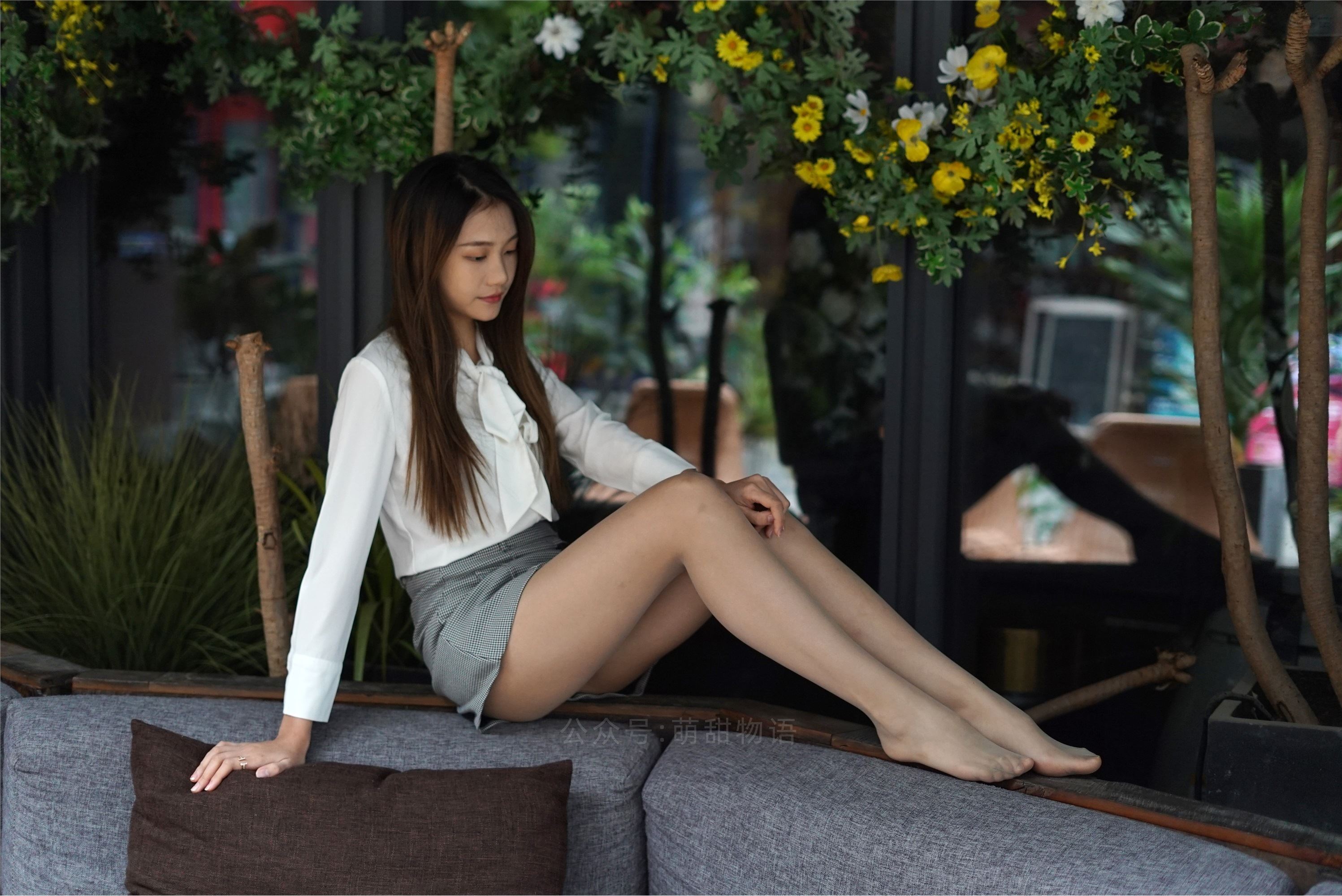 萌甜物语 XM210 《在路边的座位玩脚脚-笑笑(含SP)》